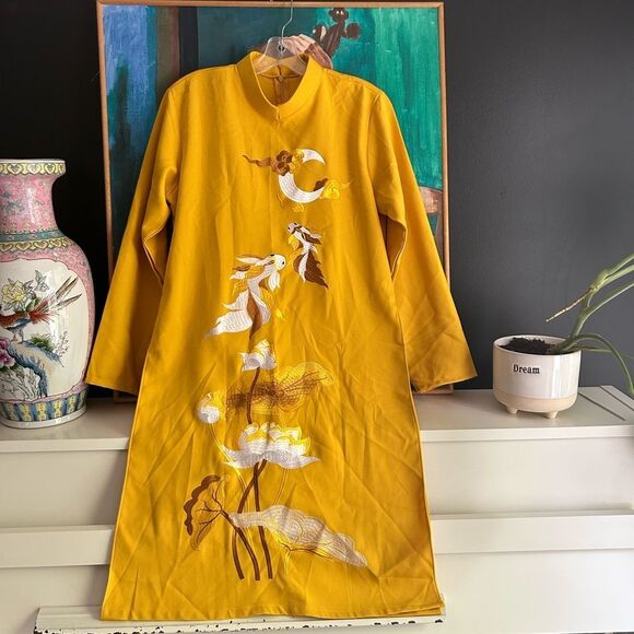 Golden Embroidered Women's Long Blouse L - Picture 15 of 16